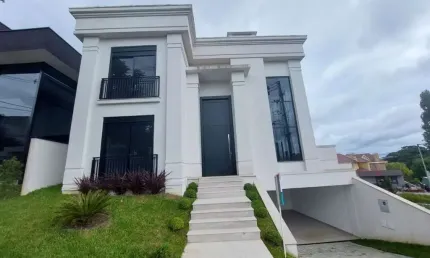Casa 4 Dormitórios, 3 Suítes, 344 m², à venda por R$ 3.400.000 - São Braz, Curitiba (PR)