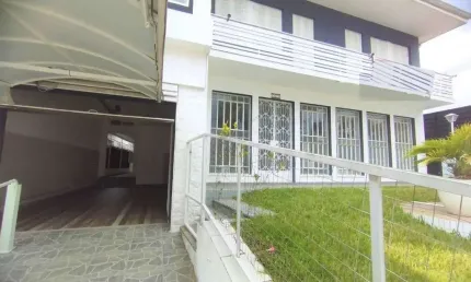 Casa com 440 m², aluguel de R$ 18.000 + Taxas - Batel, Curitiba (PR)