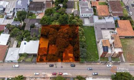 Terreno central em localização privilegiada em Campo Largo!