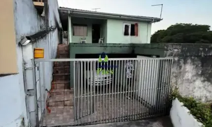Casa com 2 quartos à venda no São Braz, Curitiba  por R$ 370.000