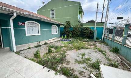 Casa com 3 quartos à venda no Cajuru, Curitiba  por R$ 720.000