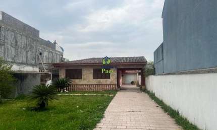 Casa com 3 quartos para alugar no Cajuru, Curitiba  por R$ 3.000