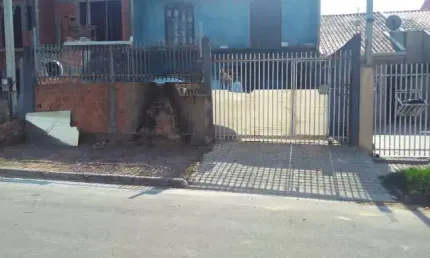 Casa com 4 quartos à venda no Campo de Santana, Curitiba  por R$ 310.000