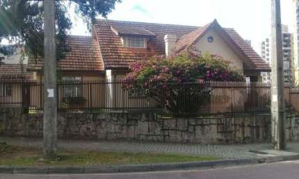Casa com 4 quartos à venda no Alto da Rua XV, Curitiba  por R$ 1.700.000