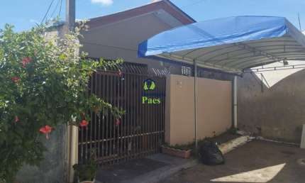Casa com 2 quartos à venda no Sítio Cercado, Curitiba  por R$ 250.000