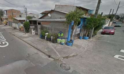 Casa com 3 quartos à venda no Cajuru, Curitiba  por R$ 235.000