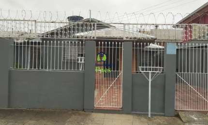 Casa com 2 quartos à venda no Cajuru, Curitiba  por R$ 480.000
