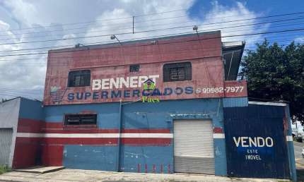 Casa com 7 quartos à venda no Cajuru, Curitiba  por R$ 1.500.000