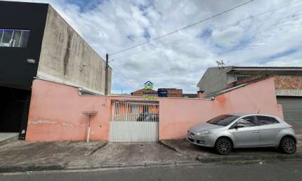 Casa com 3 quartos à venda no Cajuru, Curitiba  por R$ 285.000