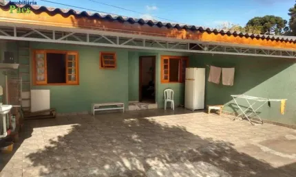 Casa com 3 quartos à venda no Pinheirinho, Curitiba  por R$ 420.000