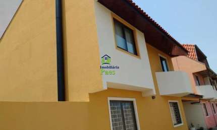Casa com 3 quartos à venda no Uberaba, Curitiba  por R$ 635.000