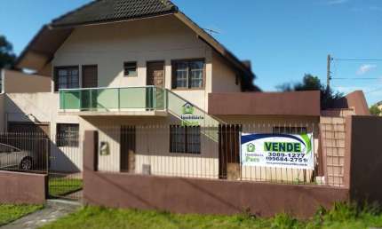 Casa com 3 quartos à venda no Abranches, Curitiba  por R$ 650.000