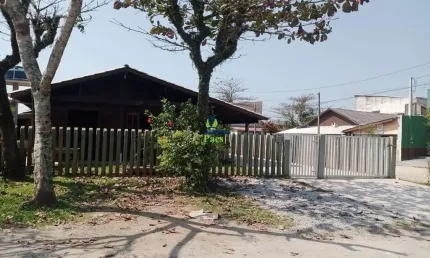 Casa com 4 quartos à venda no Bom Retiro, Matinhos , 120 m2 por R$ 550.000