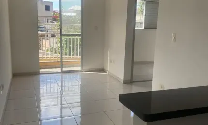 Aluga-se Apartamento 2 Dormitórios com vaga de Garagem no Jd Fátima - Bonsucesso