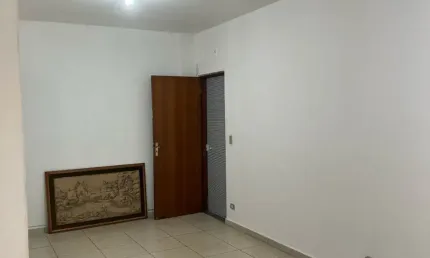 Aluga-se sala comercial 65m2 na av salgado filho - prox ao bosque maia