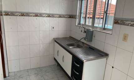 Aluga-se Casa 3 cômodos na Av Tiradentes - Prox. Av Otávio Braga