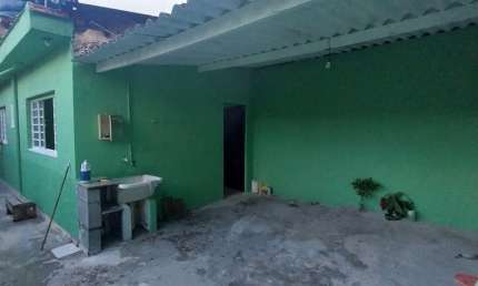 Aluga-se Casa Terrea 3 comodos com 2 vagas de Garagem no Jd Ansalca - Independente
