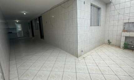 Aluga-se Casa 4 cômodos com 2 vagas – Independente – Jardim Santa Emília – Guarulhos/SP