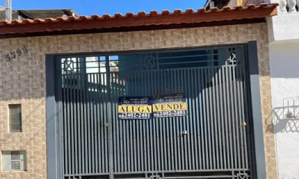 Aluga-se Casa Térrea com Garagem Coberta e Portão Automático – Jardim Presidente Dutra – Guarulhos/SP
