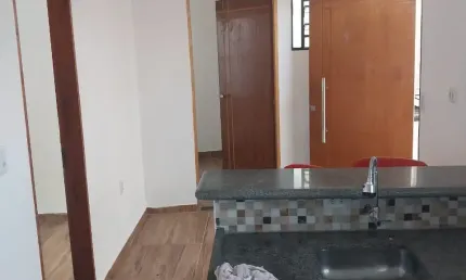 Aluga - se casa 2 dormitórios no cocaia em guarulhos