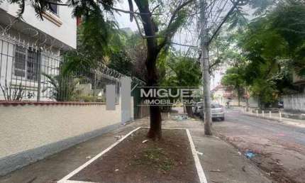 Apartamento a Venda, planta generosa 90m² Rua Itabaiana (Grajau) 2 quartos.