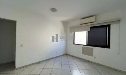Apartamento a venda na Visconde de Itamarati (Tijuca), sala, 2 quartos sendo 1 suíte com vaga