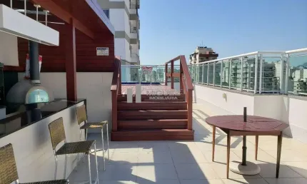 Vendo apartamento rua Uruguai (Tijuca) com sacada e infraestrutura.