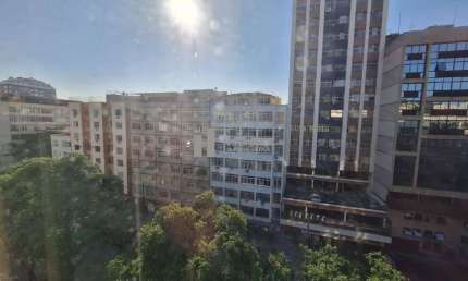 Haddock Lobo - Sala comercial em 2 ambientes, recepção, 2 banheiros e cozinha com 1 vaga de garagem na escritura - portaria 24 horas