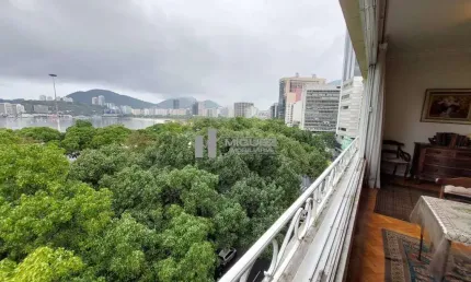 Apartamento a venda na Praia de Botafogo, com aproximadamente 300 m², com uma vista deslumbrante da praia e Pão de Açúcar, salão com aproximadamente 70m² em 3 ambientes, 4 quartos, suíte, 1 vaga de ga