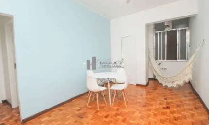 Apartamento à venda na grande tijuca com sala em 2 ambientes, 2 quartos, banheiro social, proximidades a praça afonso pena e futuro shopping américa