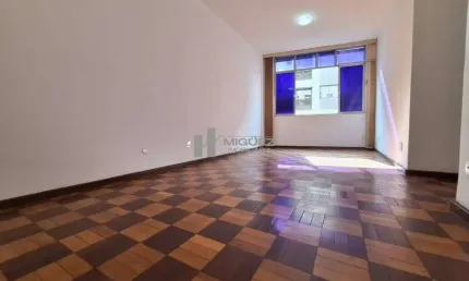 Colado a Praça Afonso Pena, próximo ao metrô, Apartamento 3 quartos com dependências completas, 1 vaga de garagem - Tijuca - Rua Mariz e Barros