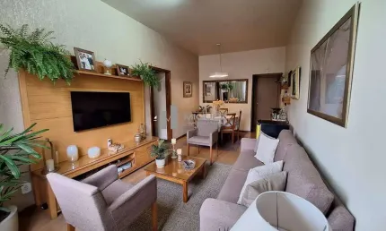 Apartamento 2 quartos com vaga, todo reformado no coração do Méier