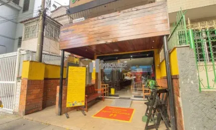 Prédio Comercial à venda na Rua Afonso Pena. Tijuca!