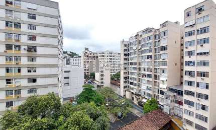 Apartamento com 2 quartos, localização privilegiada, Centro - Rio de Janeiro
