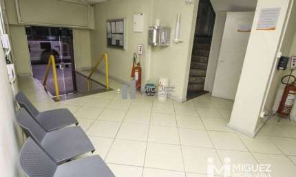 Rua Teixeira Soares - Prédio 10 quartos - Praça da Bandeira - Cód 9372