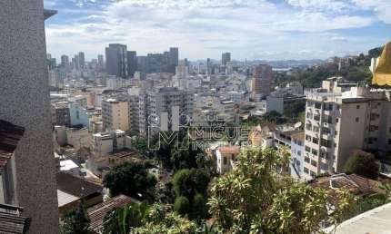 Casa a venda em Santa Teresa com 4 quartos, Santa Teresa - Rio de Janeiro - Código 5259