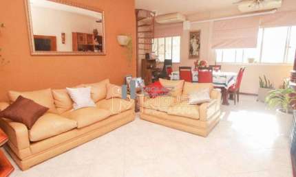 Vendo Cobertura com 2 quartos e terraço na 28 de Setembro