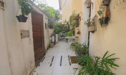 Rua Salvador de Mendonça- Casa com 3 quartos, Rio Comprido à venda