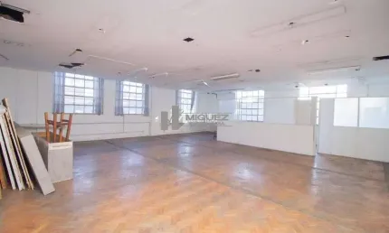 Alugo ou vendo galpão, 4200 m² junto campo de são cristóvão, localização especial, estuda permuta- rio de janeiro