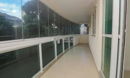 Apartamento de 3 Quartos na Rua Pereira de Siqueira, Tijuca