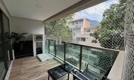 Apartamento a venda na conde de itaguaí (tijuca) varandão gourmet com 2 quartos e vaga