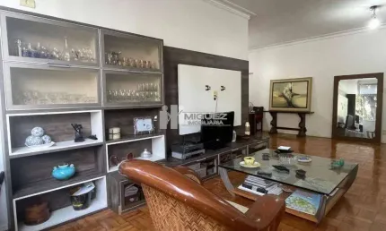Apartamento à venda ( salão, 3 quartos) na tijuca! excelente imóvel, são aproximadamente 140m²!  debruçado na praça xavier de brito! verdadeira sensação de casa!