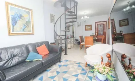 Cobertura duplex à venda em Vila Isabel sendo um bairro de novela, próximo à Rua Boulevard 28 de Setembro, 4 quartos (sendo 1 suíte), infraestrutura completa, 1 vaga, 130 m², código 21235