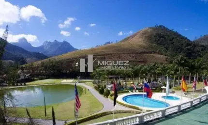 Casa à venda no Condomínio Parque das Rosas Clube Residencial - Teresópolis!
