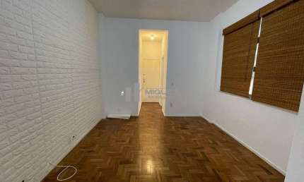 Apartamento a venda apenas uma quadra da Praça Afonso Pena, com 1 quarto em localização privilegiada na Tijuca - Rio de Janeiro