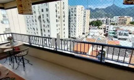 Apartamento à venda Rua Gonzaga Bastos próximo a Baltazar Lisboa Tijuca 2 quartos 2 varandas  Porteiro 24 horas Vaga na escritura Código 21513