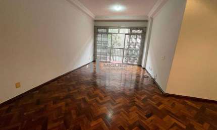 Apartamento a VENDA em localização Privilegiada, uma quadra da praça AFONSO PENA!!  Varanda, sala, 3 quartos sendo 1 suite, 1 vaga de garagem e prédio com Infra total - Rua Haddock Lobo - Tijuca