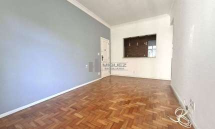 Apartamento espetacular - a venda - Rua José Higino - Sala, 2 quartos sendo 1 suíte, banheiro social, ampla cozinha, dependências completas, 1 vaga de garagem, debruçado ao metrô
