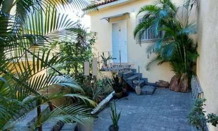 Rua Santa Maria Rossello, Tijuca, colado a Rua Uruguai.Casa à venda. Código 21641