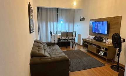 Apartamento à Venda na Tijuca – Rua Gurindiba. Aconchegante, com Varanda, sala 2 quartos e Vaga de Garagem!